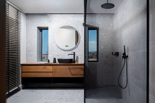 gallery-photo