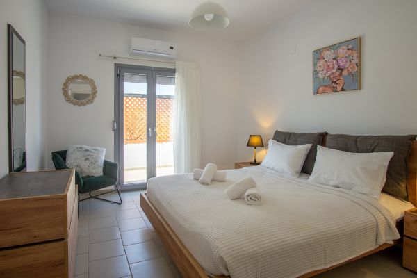 gallery-photo