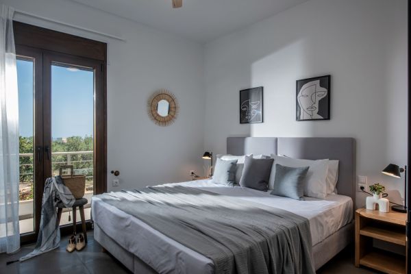 gallery-photo