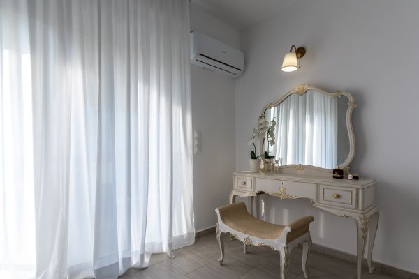 gallery-photo