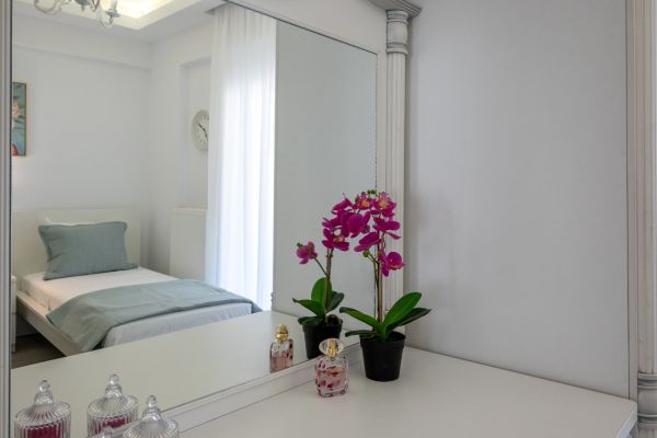 gallery-photo