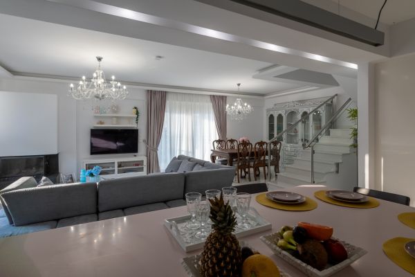 gallery-photo