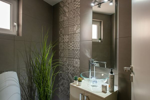 gallery-photo
